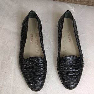 Vintage trotters black woven leather flats loafers